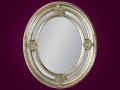 Zdobione owalne lustro kryształowe 62x72
