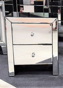 Prosta szafka nocna z lustrzanym wykończeniem 