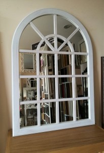 Lustro OKNO białe przecierane