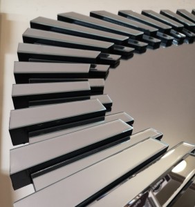 Piękne designerskie lustro w lustrzanej oprawie 120x80