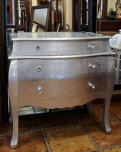 Srebrna komoda w stylu glamour 75x77x41