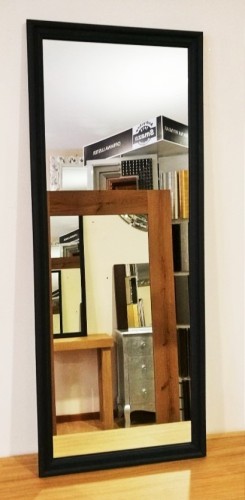 Lustro do przedpokoju z wąską czarną ramą 120x48