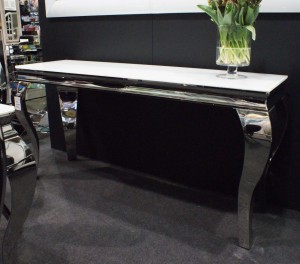 Urocza konsola ze stali i białego szkła 150x74x40