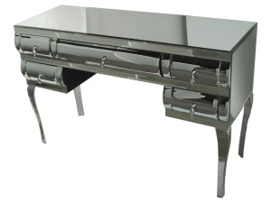 Piękna lustrzana konsola- toaletka