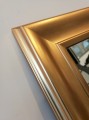  Klasyczne lustro w złotej lekko przecieranej ramie 85x65
