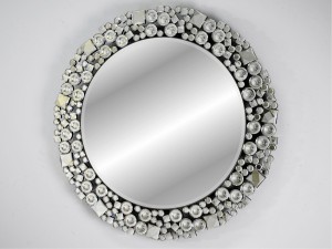 Dekoracyjne lustro z ramą kryształową 70x70